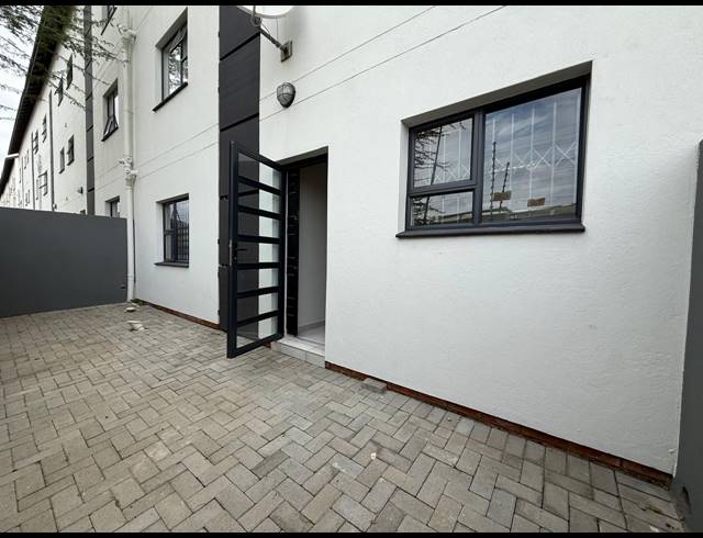 2 BEDROOM APARTMENT FOR SALE IN CASHAN